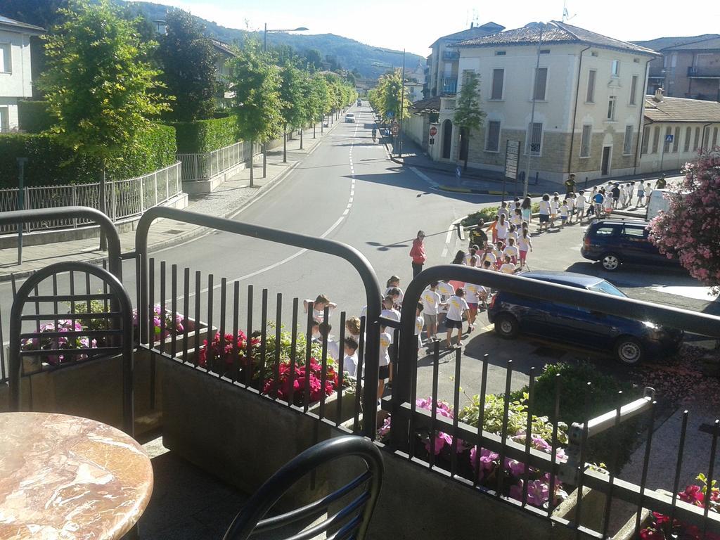 Hotel Moderno Grumello del Monte Bagian luar foto